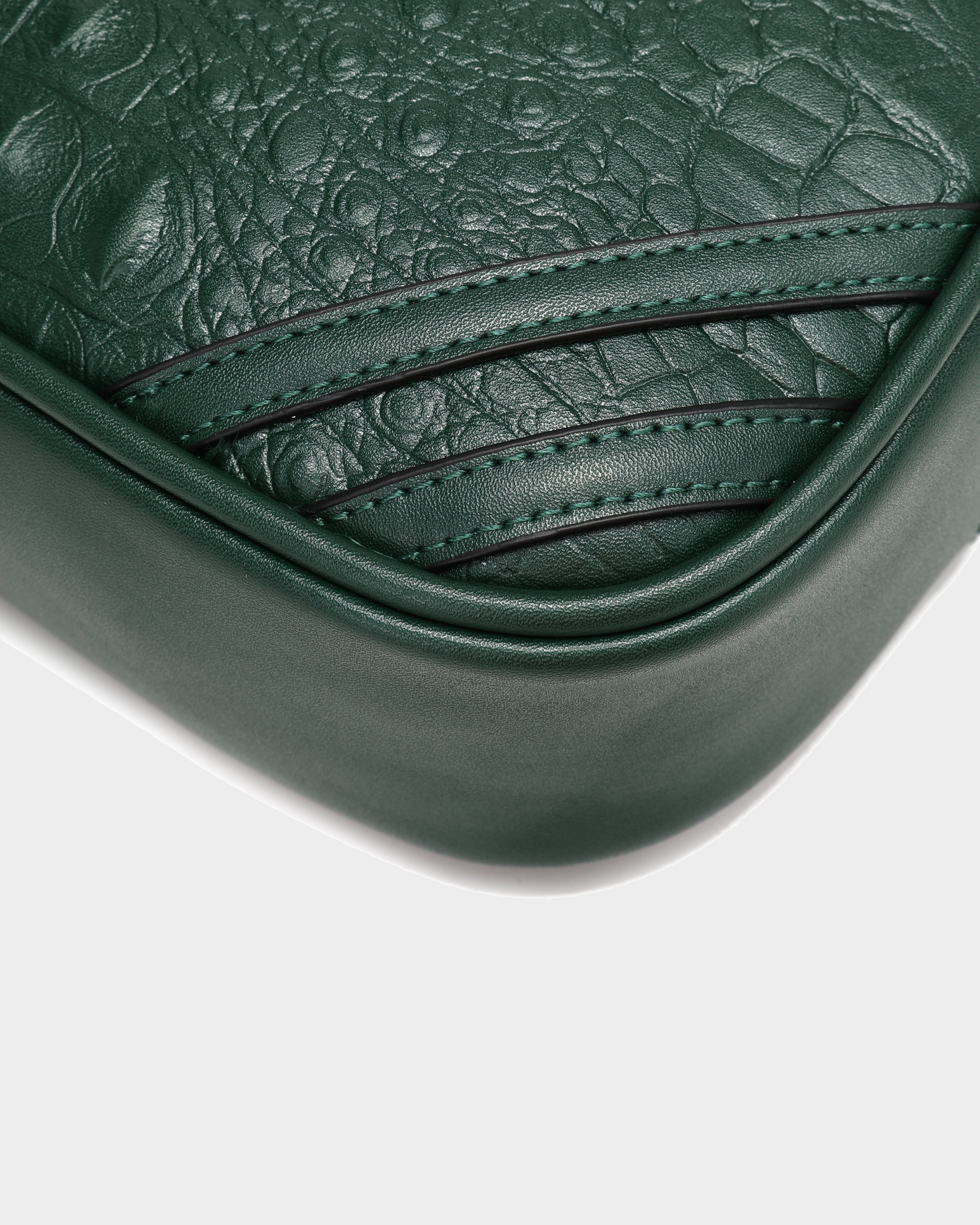 Classic Essential Toiletry Bag in Emerald Green