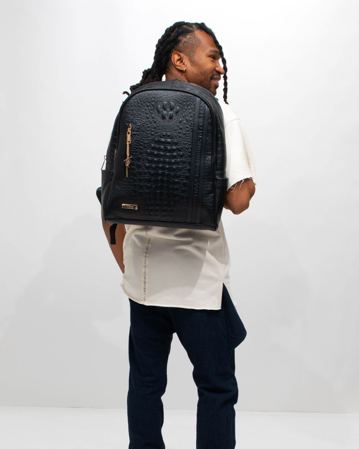 Classic Traveler Backpack in Black