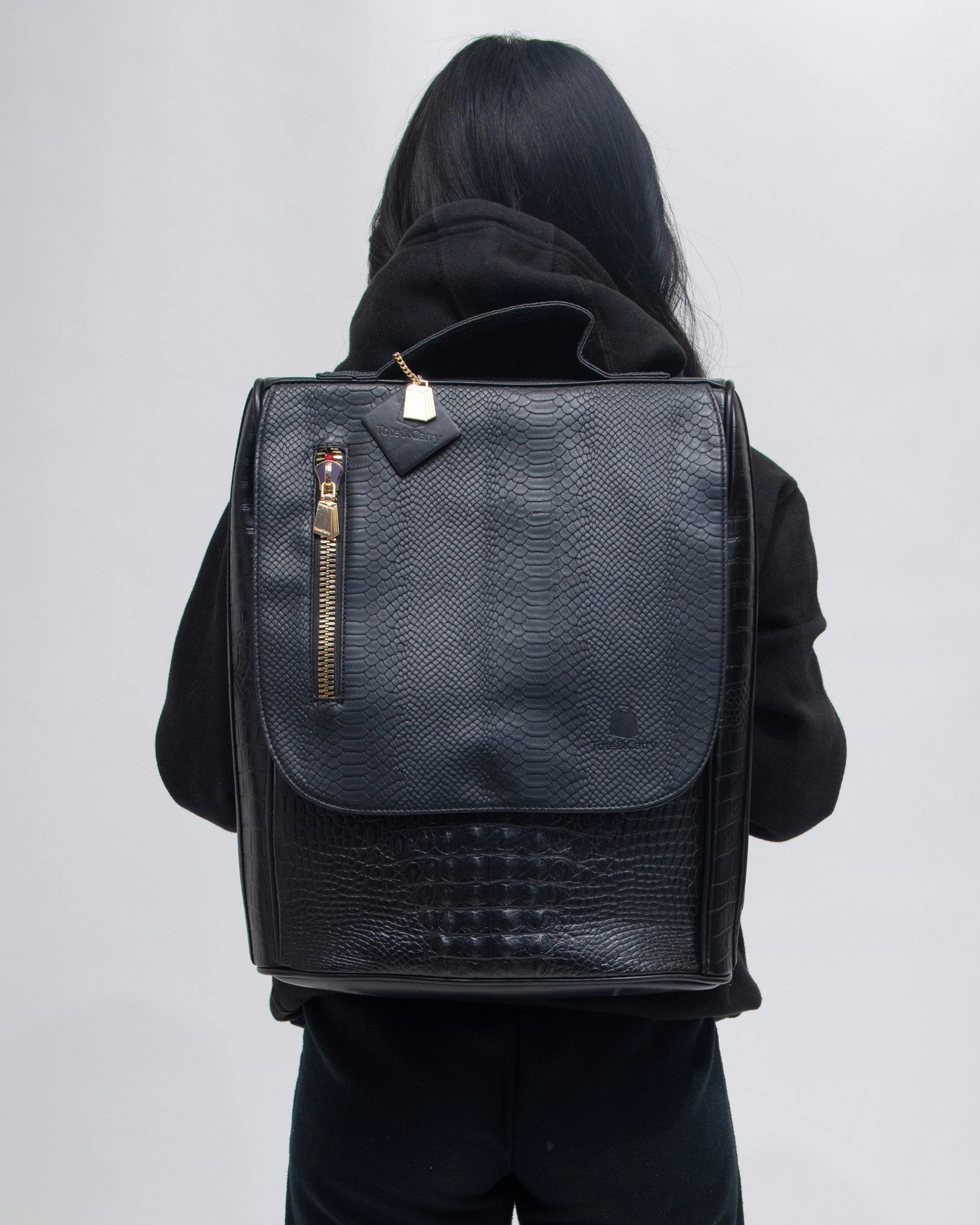 Classic Weekender Backpack in Black