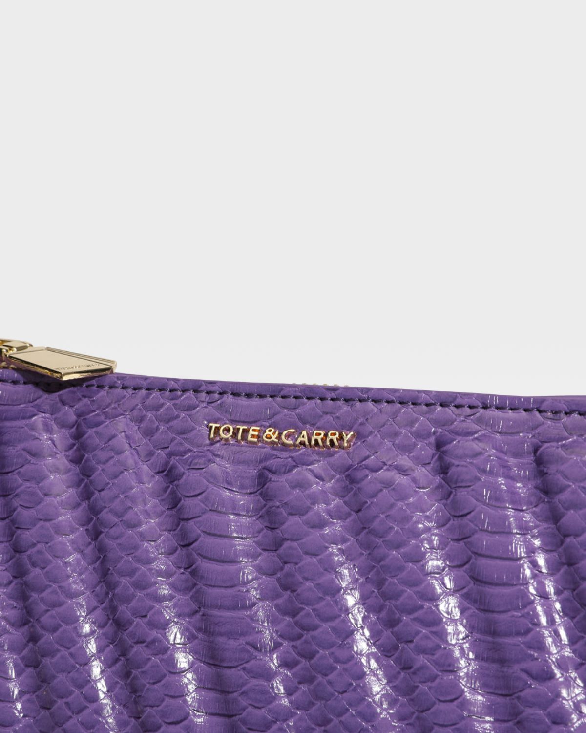 Exotic Shoulder Bag in Purple