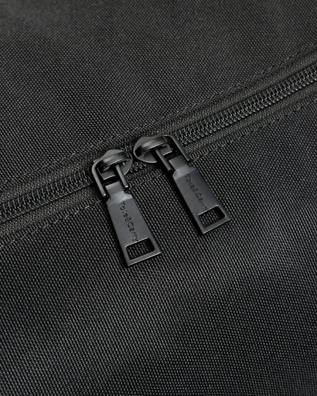 Gym Traveler Duffle Bag in Black