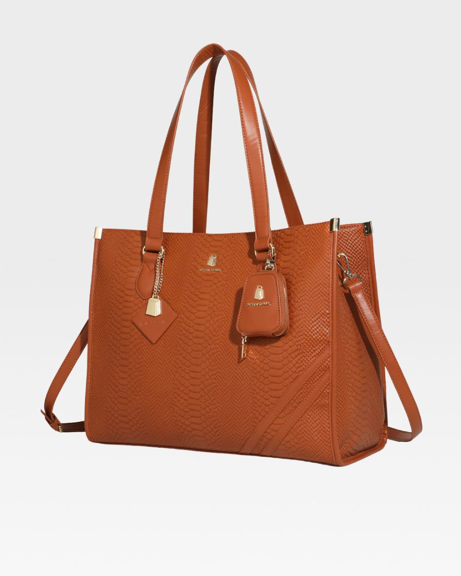 Signature City Tote Bag in Caramel