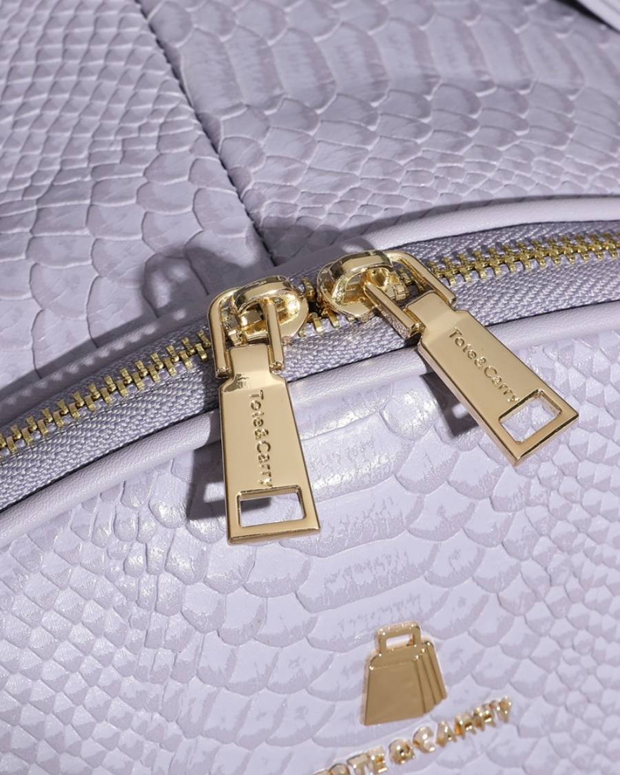 Signature Commuter Backpack in Lavender