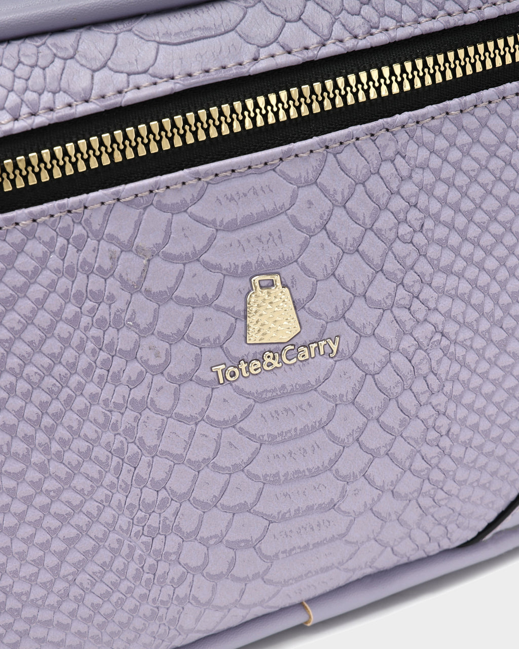 Signature Essential Toiletry Bag in Lavender