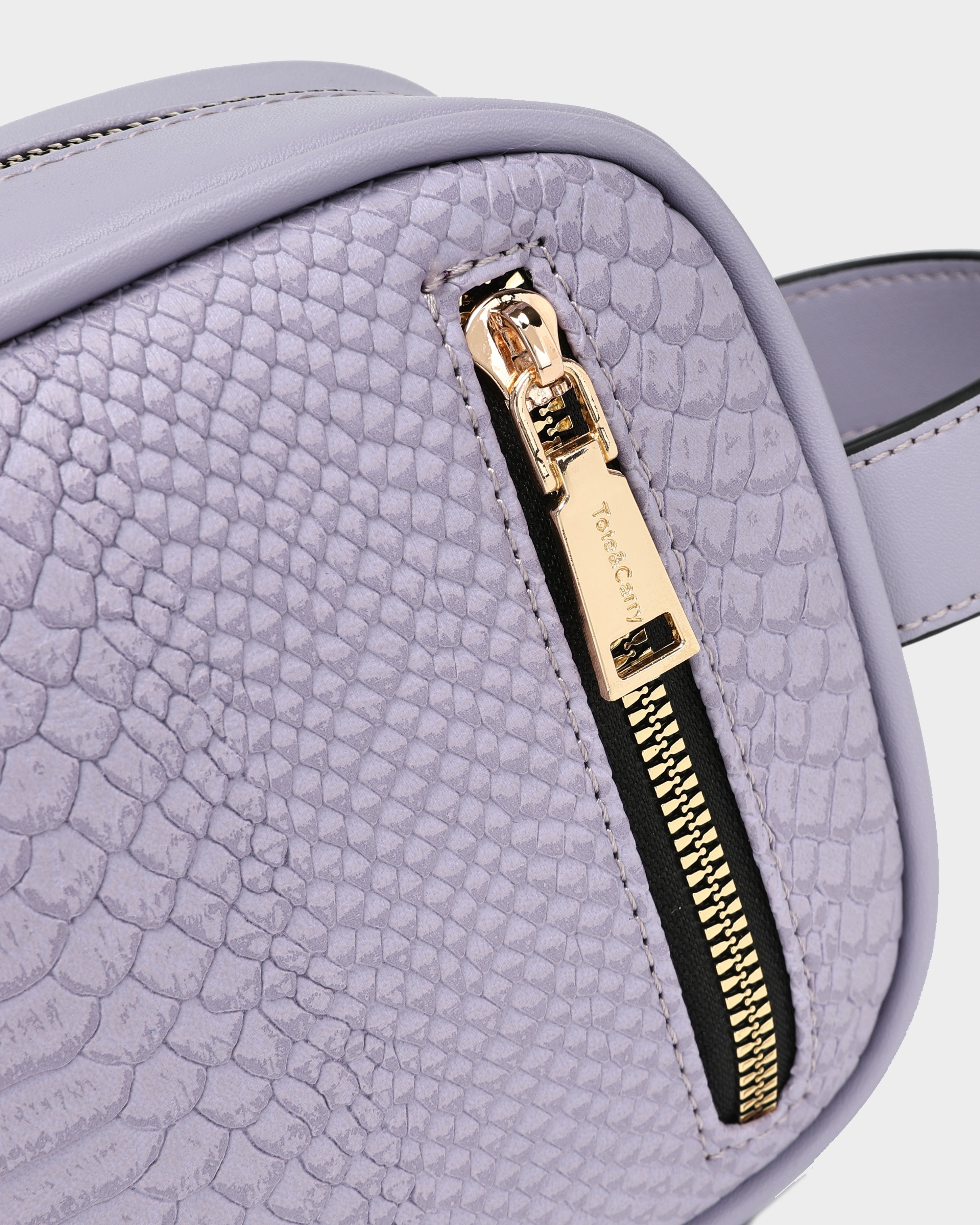 Signature Essential Toiletry Bag in Lavender