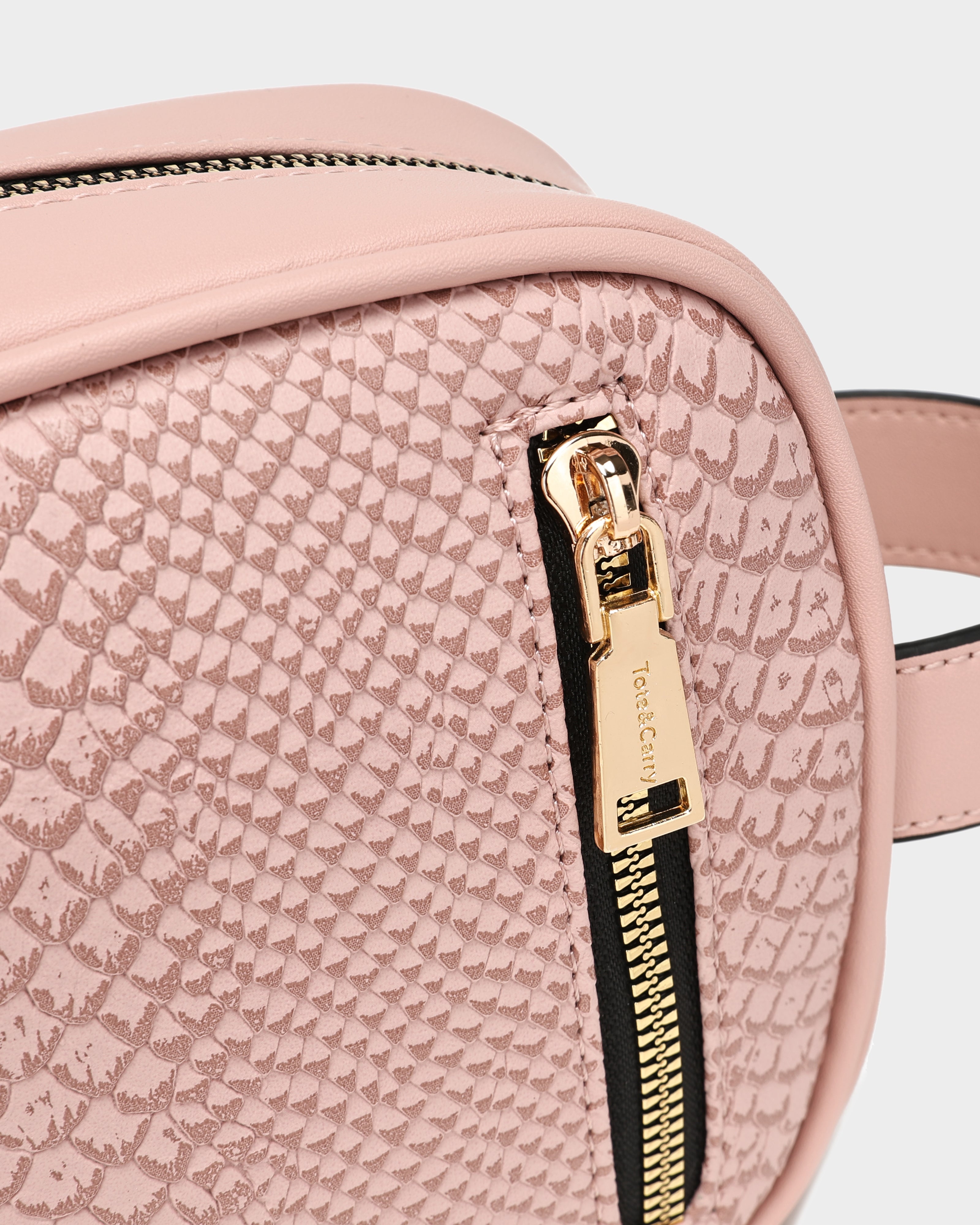Signature Essential Toiletry Bag in Pink
