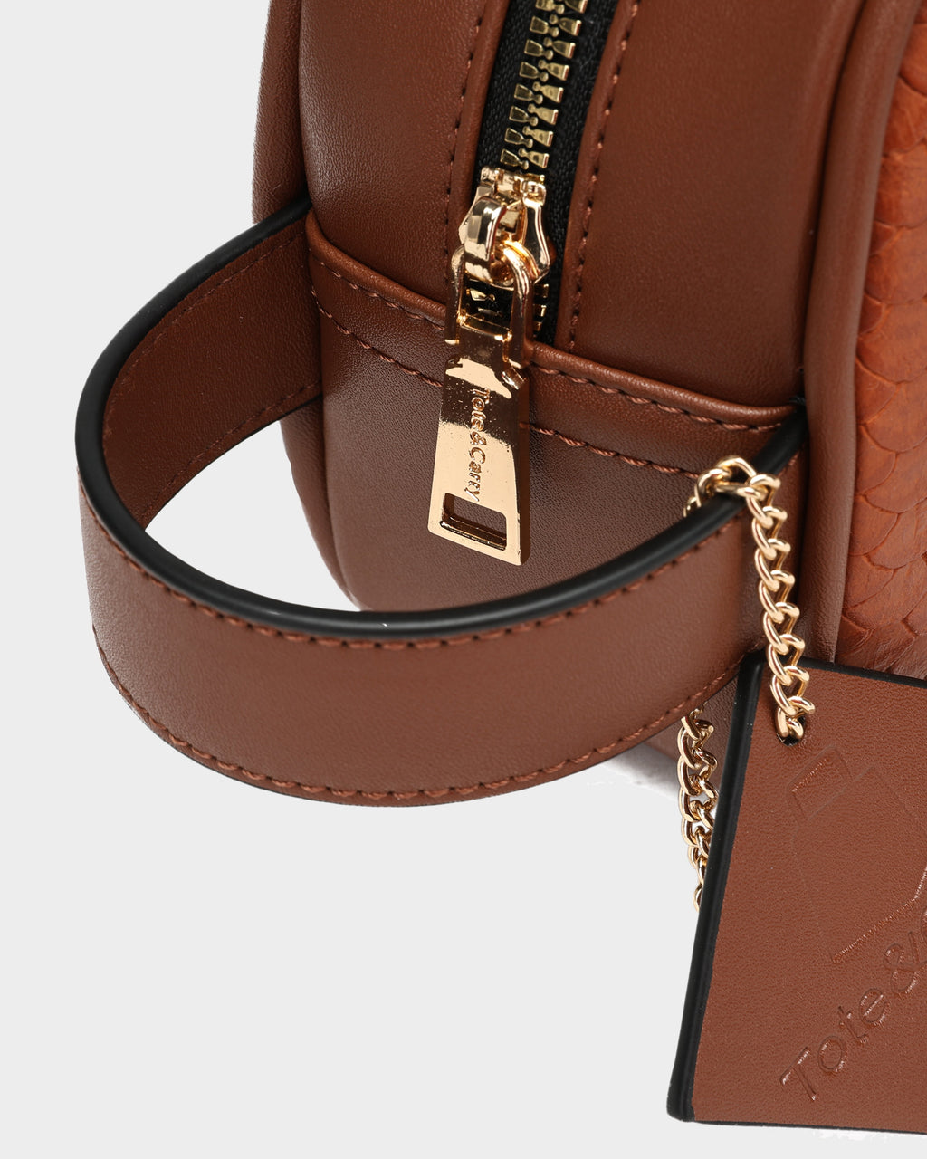 Signature Essential Toiletry Bag in Caramel