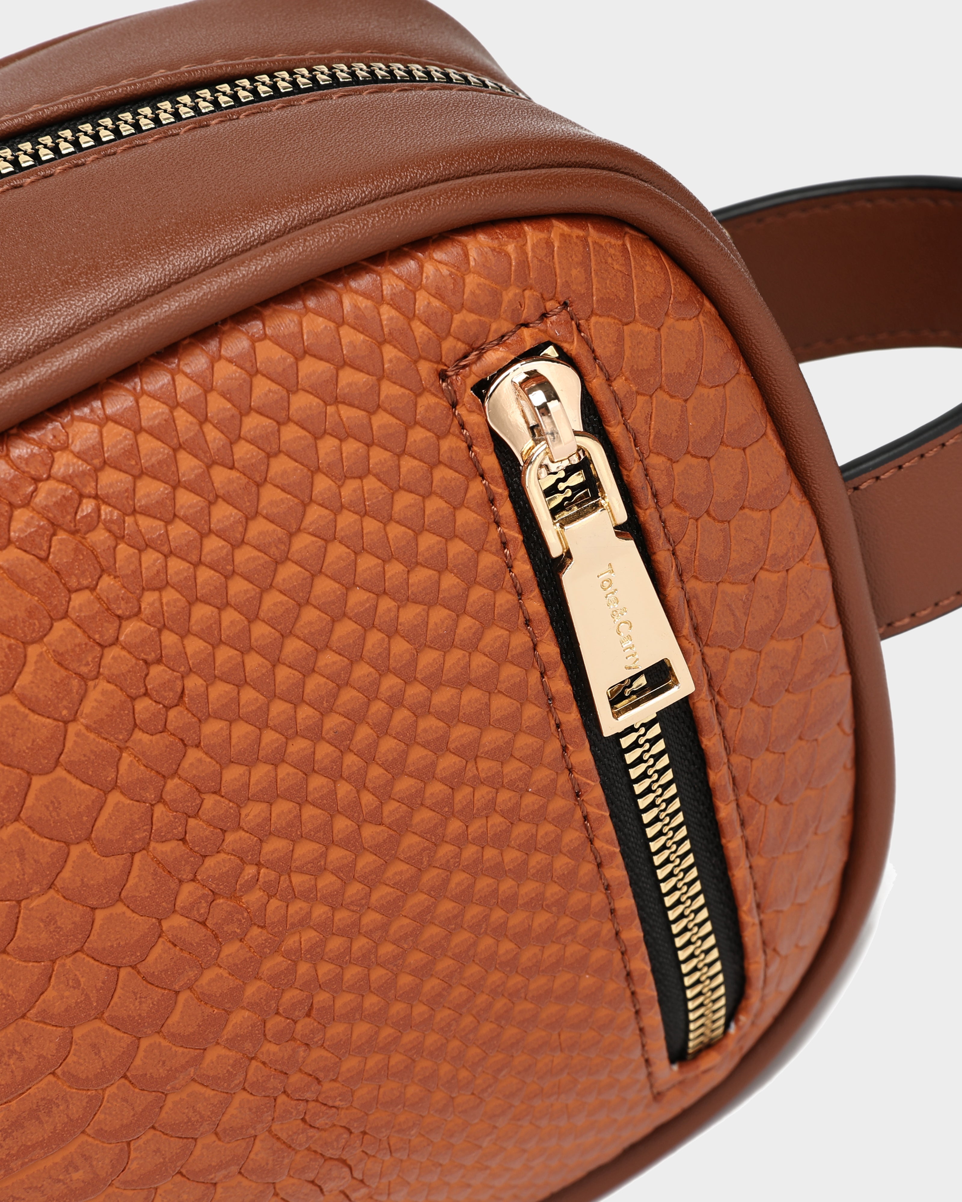 Signature Essential Toiletry Bags