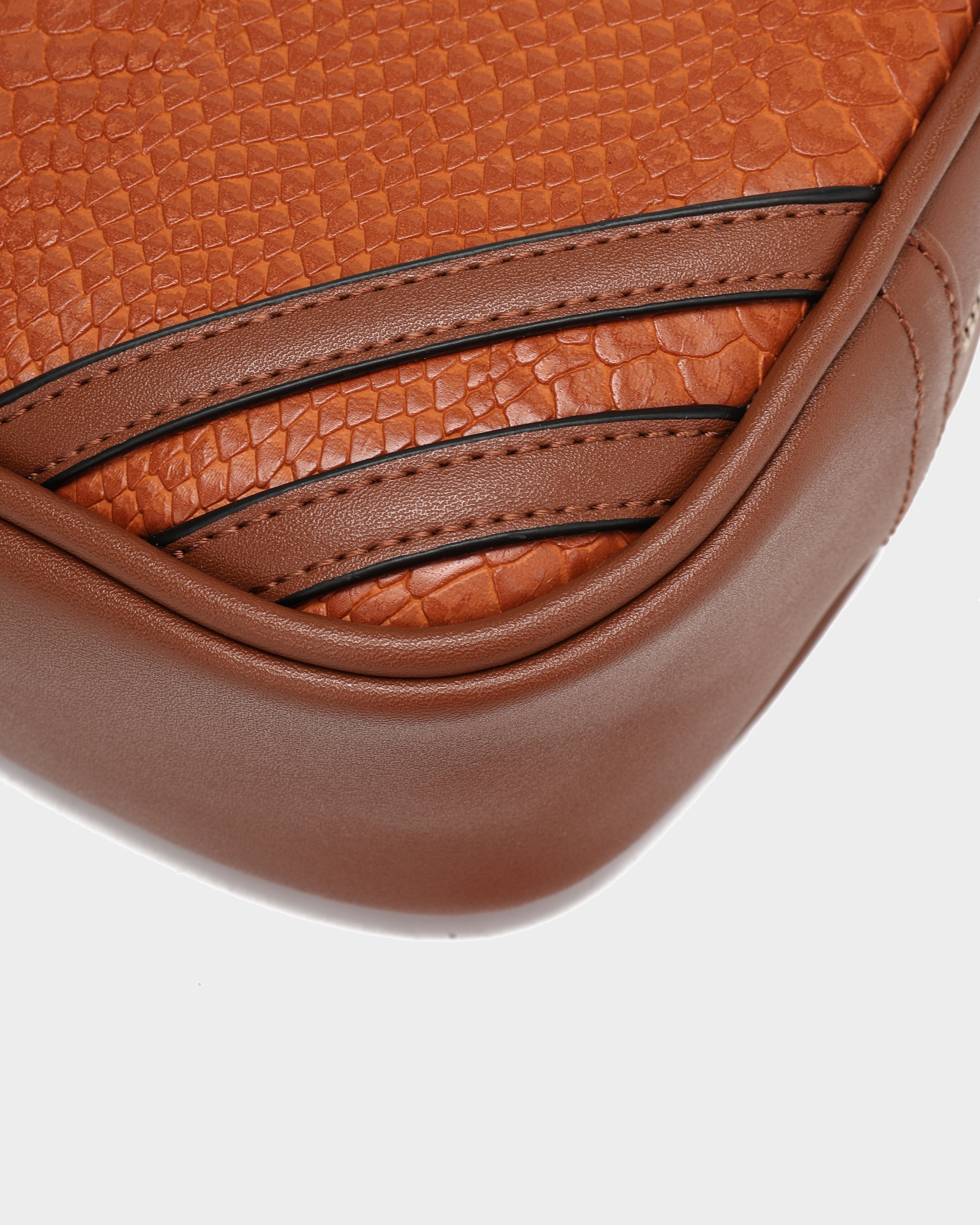 Signature Essential Toiletry Bags