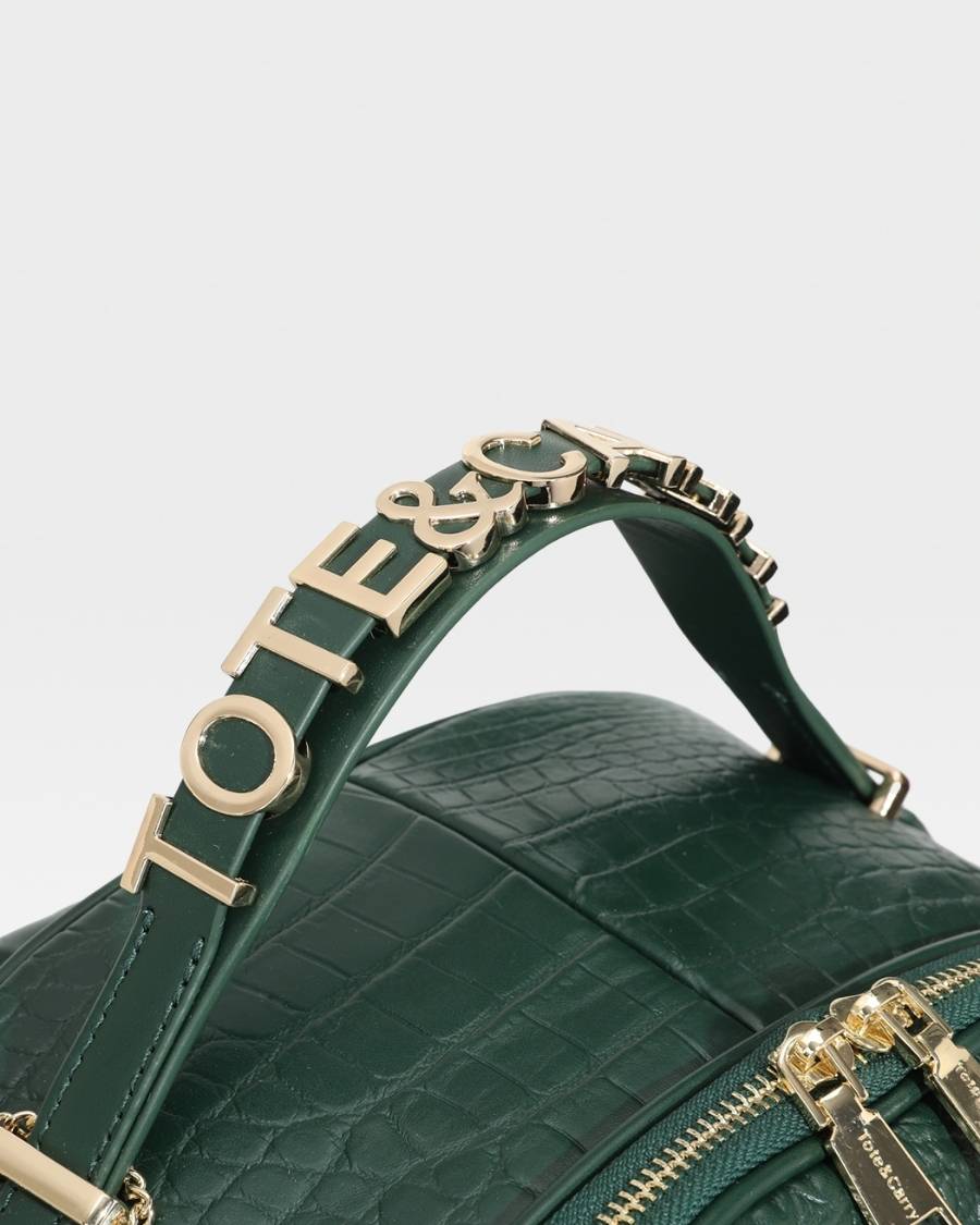 Statement Commuter Backpack in Emerald