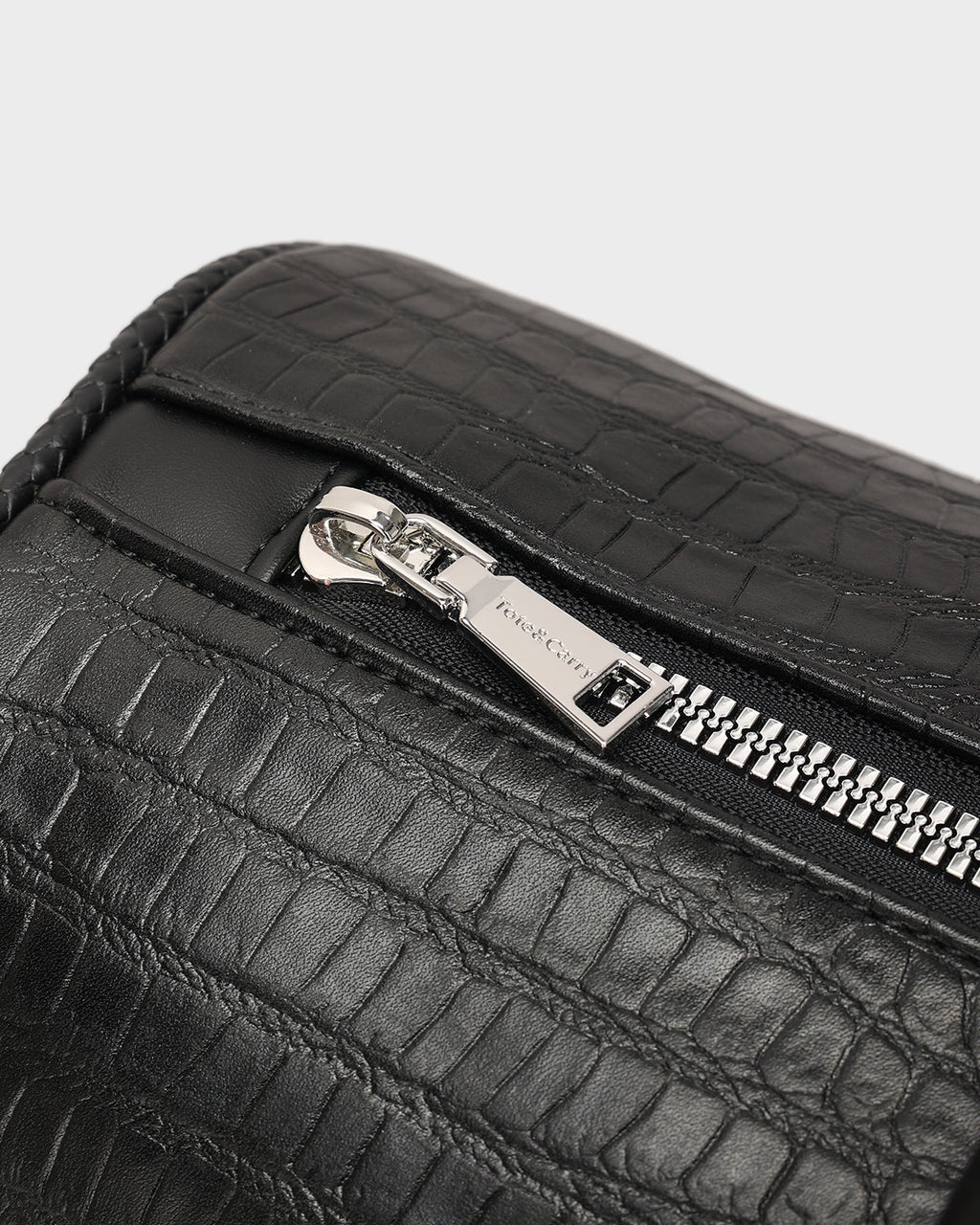 Statement Weekender Duffle Bag in Black